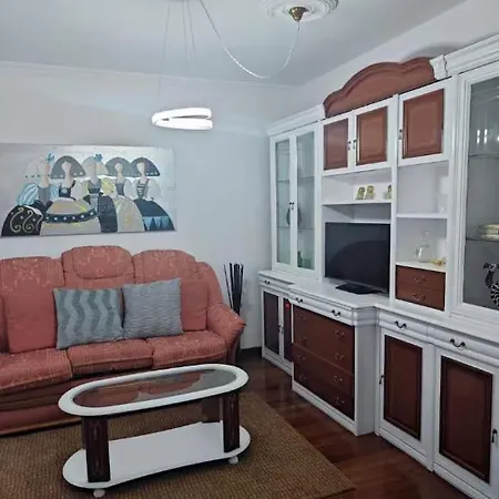 Apartment Alojamiento Lugo Romano *